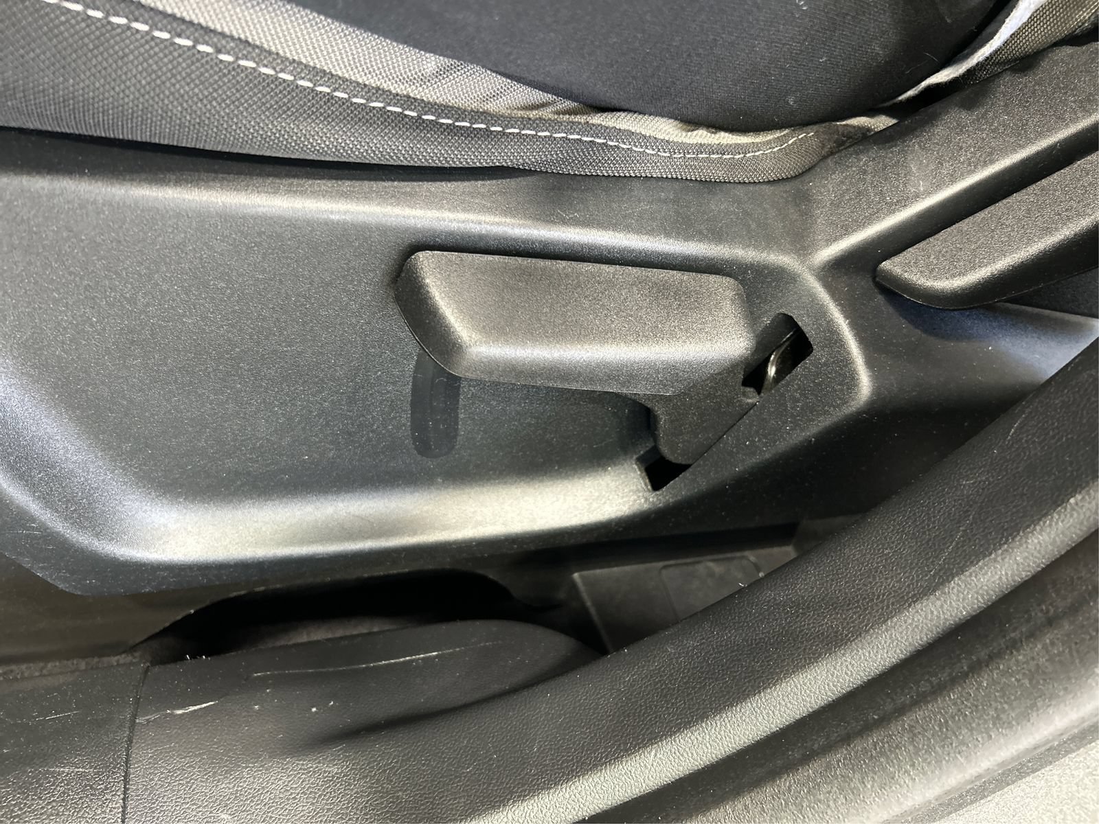 Used 2022 Ford Escape S FWD image 16