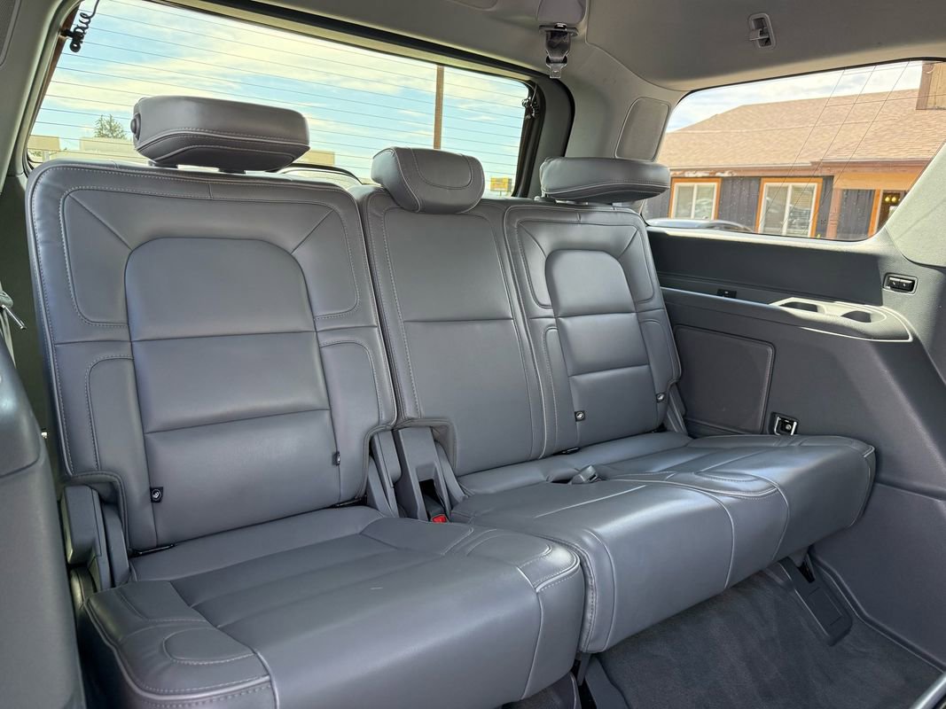 Used 2019 Lincoln Navigator Reserve image 25