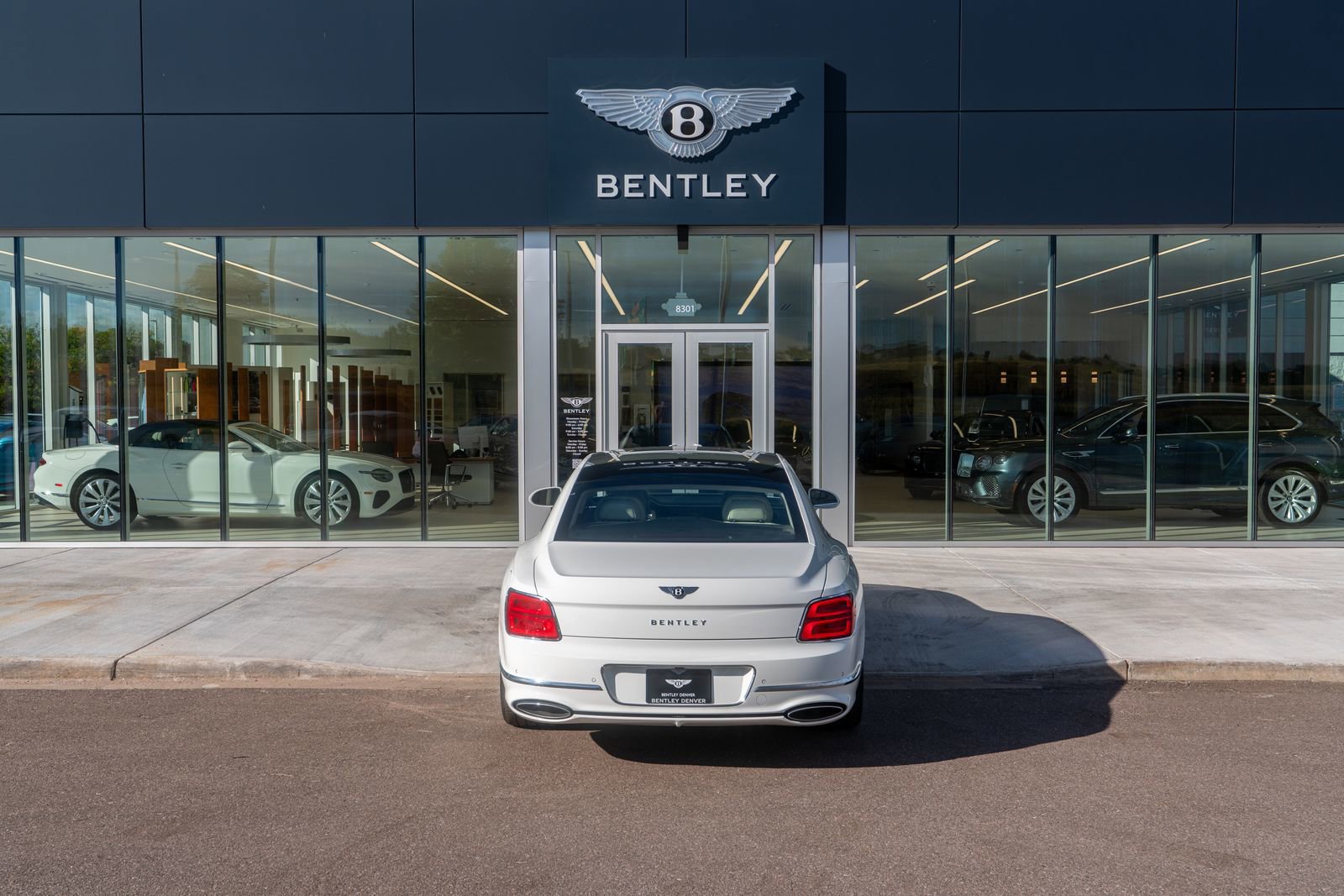 New 2026 Bentley Flying Spur Plug-In Hybrid image 14