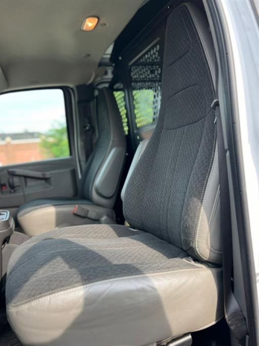 Used 2019 GMC Savana 2500 w/ Driver Convenience Package image 25