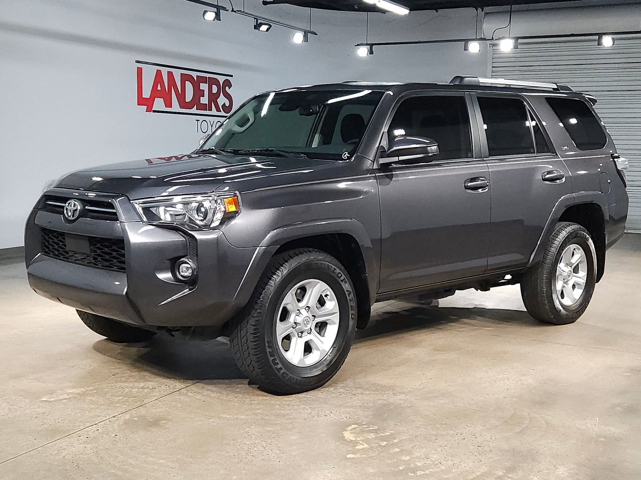Used 2022 Toyota 4Runner SR5 RWD image 3