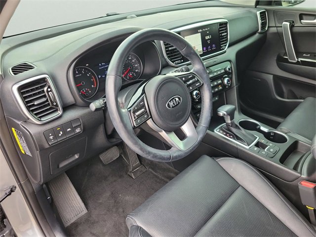 Used 2022 Kia Sportage EX w/ EX Technology Package image 11