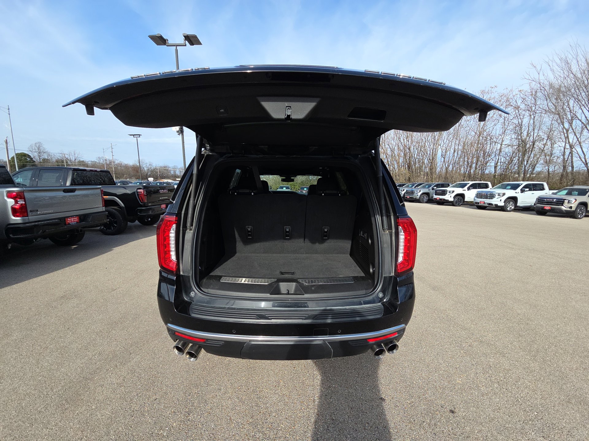 Certified 2021 GMC Yukon Denali image 33