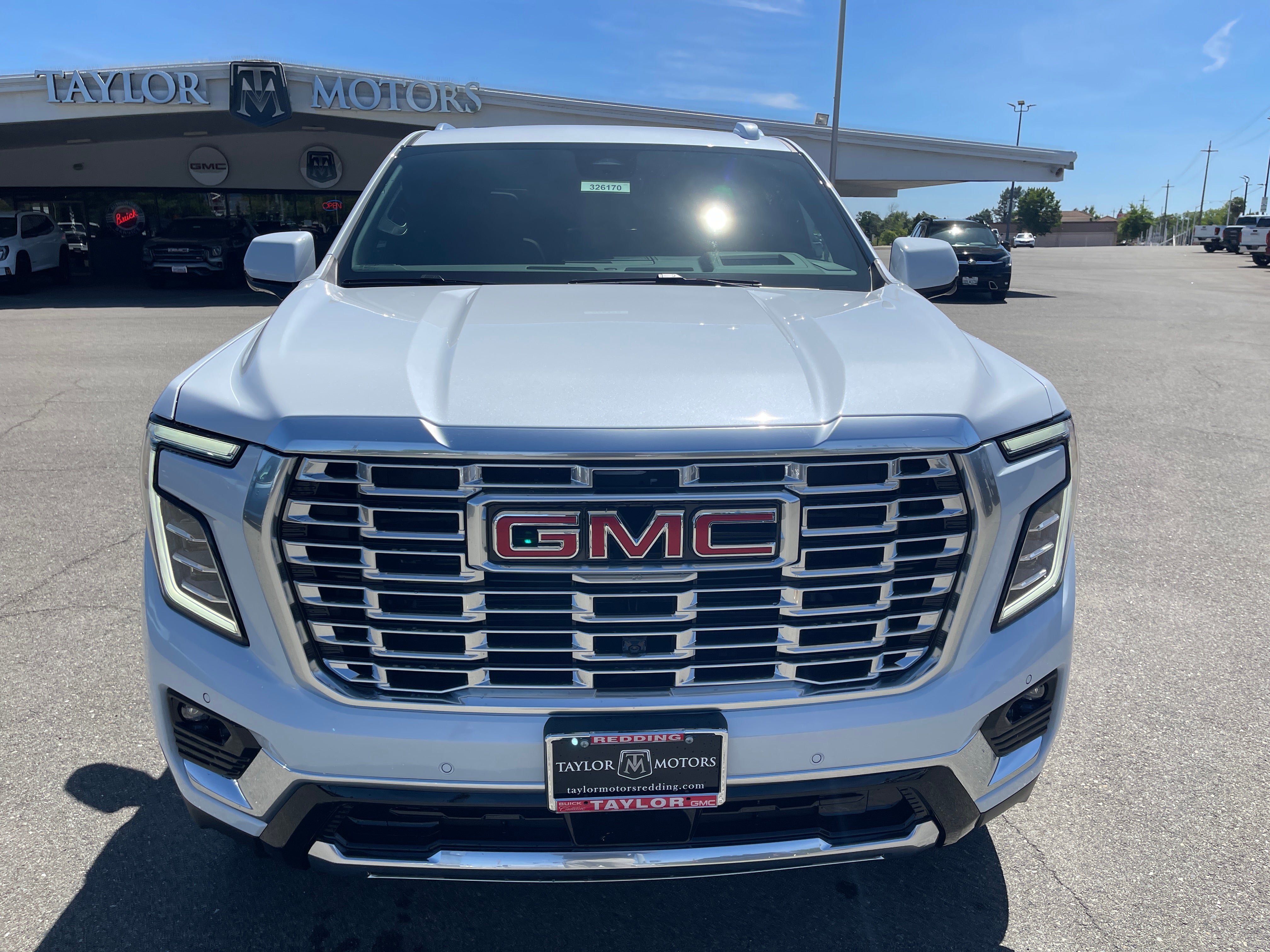 New 2026 GMC Yukon XL Denali AWD/4WD image 2