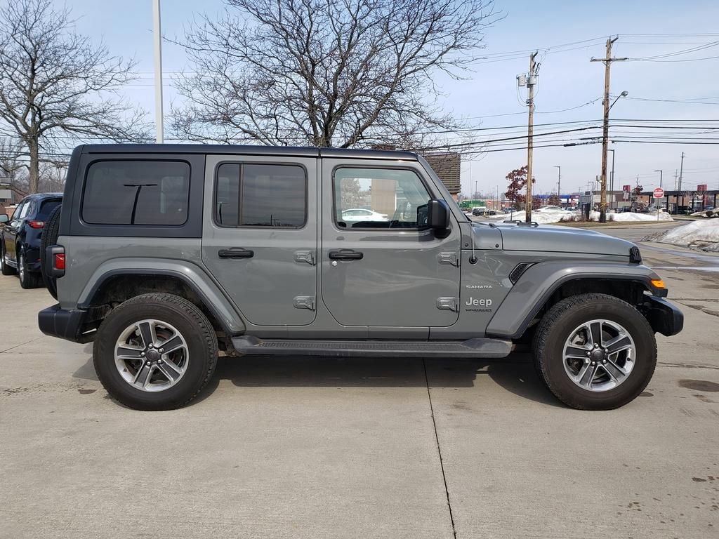 Used 2018 Jeep Wrangler Unlimited Sahara w/ Cold Weather Group image 11
