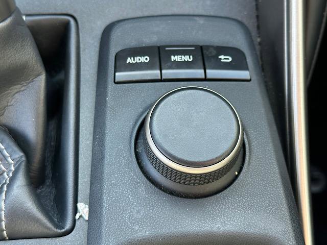 Used 2018 Lexus IS 300 AWD image 27