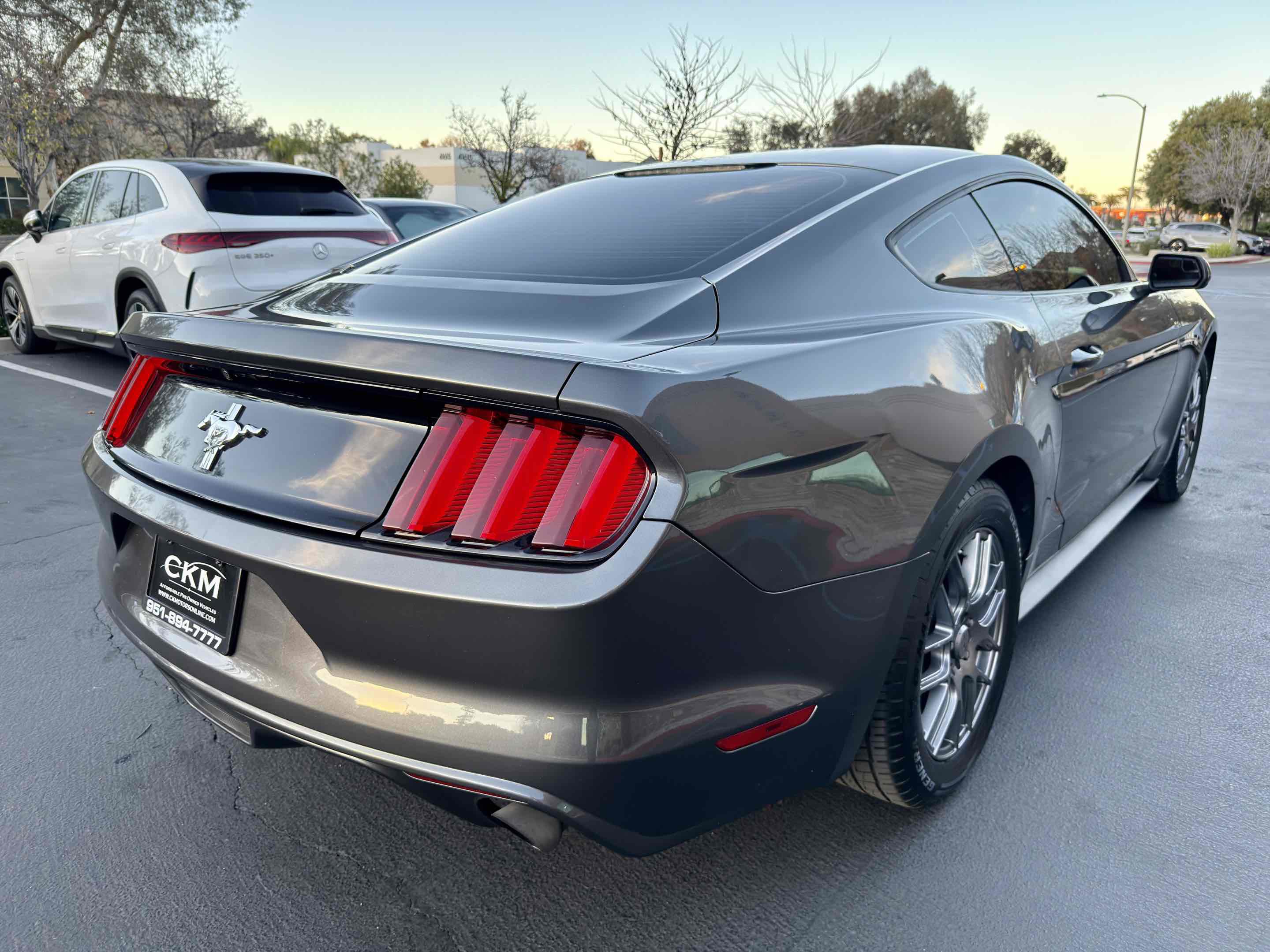 Used 2017 Ford Mustang Coupe RWD image 10