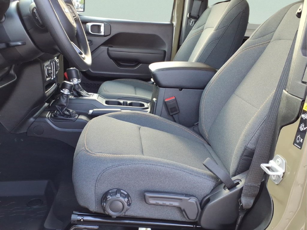New 2026 Jeep Wrangler Sport AWD/4WD image 9