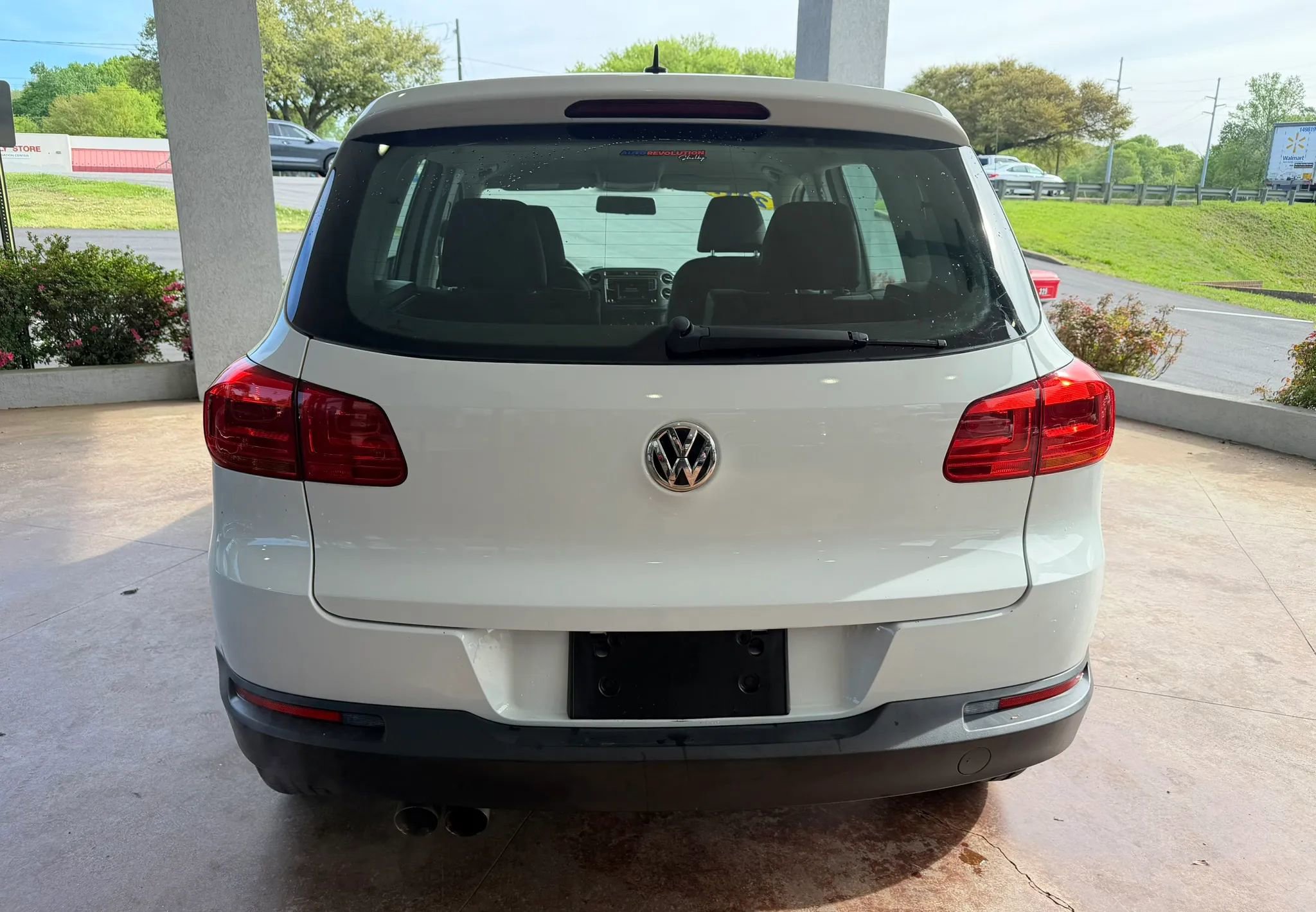 Used 2017 Volkswagen Tiguan Limited image 5