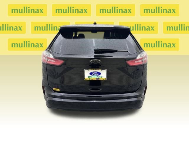 New 2024 Ford Edge SE w/ Black Appearance Package image 15