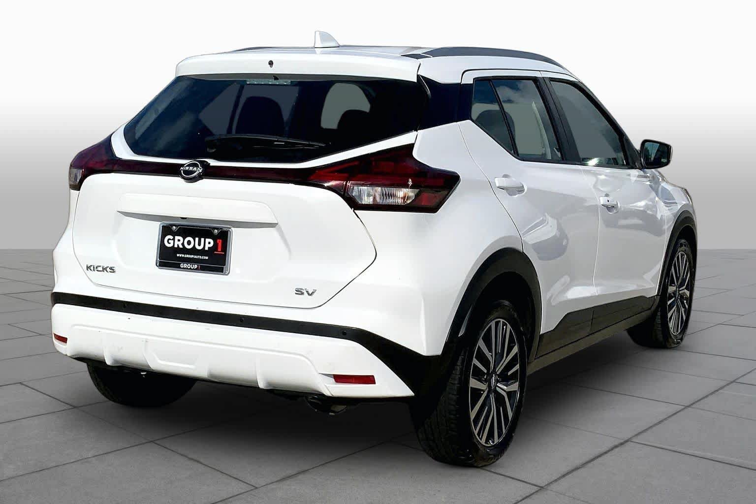 Used 2023 Nissan Kicks SV FWD image 13