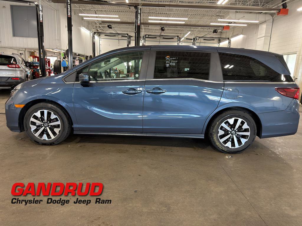 Used 2025 Honda Odyssey EX-L image 1