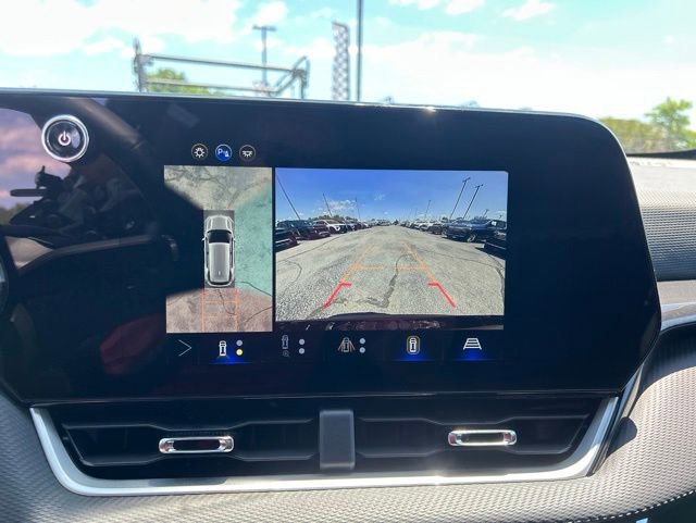 New 2026 Chevrolet Equinox LT w/ Convenience Package II FWD image 20