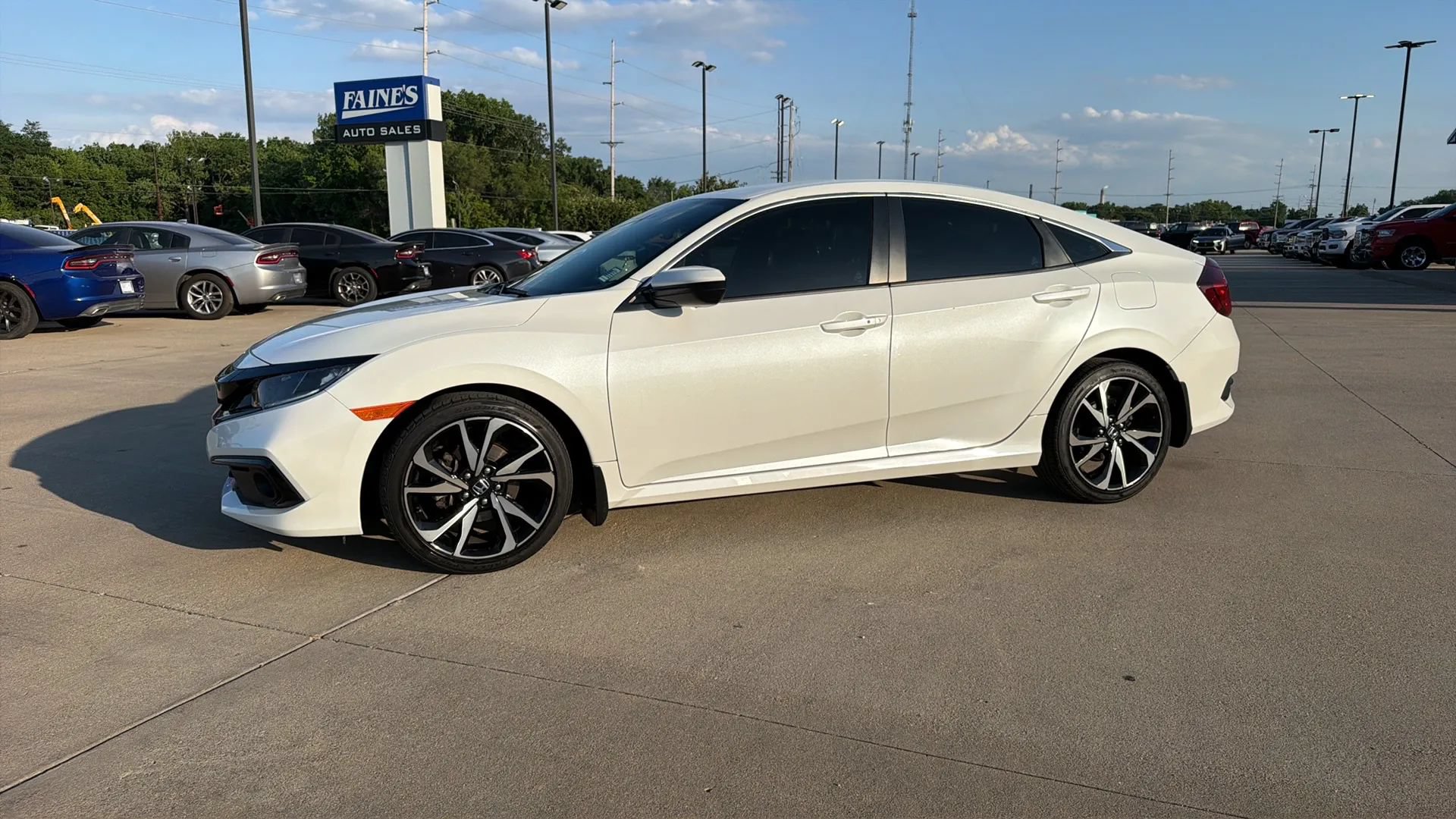 Used 2019 Honda Civic Sport image 6