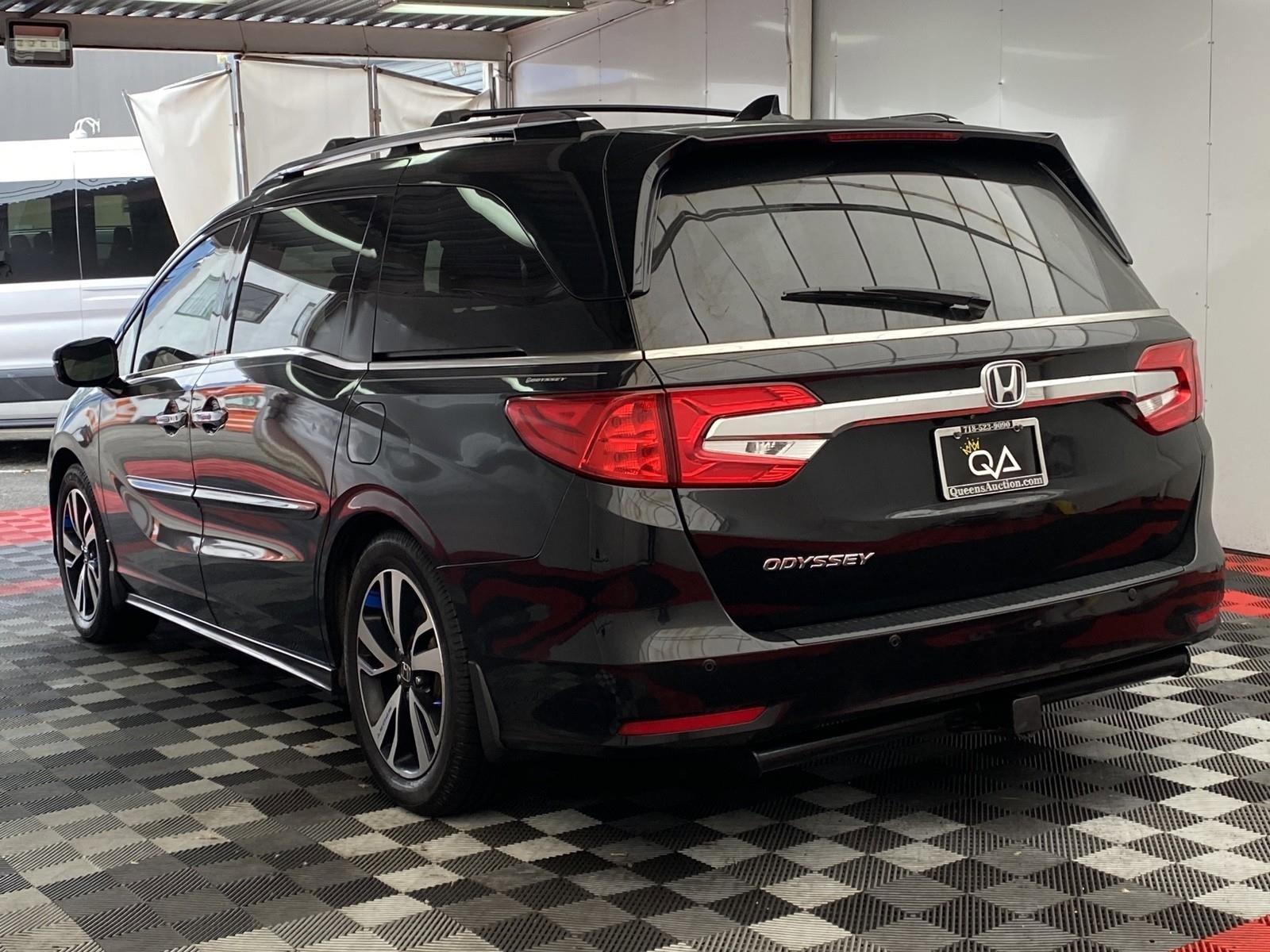 Used 2018 Honda Odyssey Elite image 34