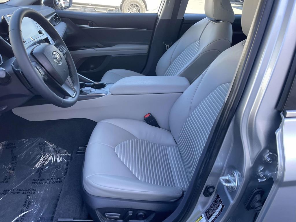 Used 2024 Toyota Camry SE image 29