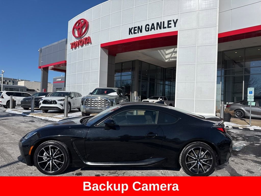 Certified 2022 Toyota GR86 image 3