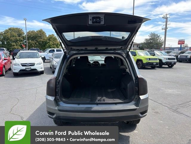 Used 2014 Jeep Compass Sport FWD image 29