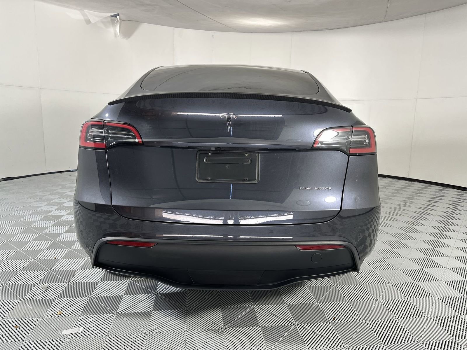 Used 2024 Tesla Model Y AWD image 7