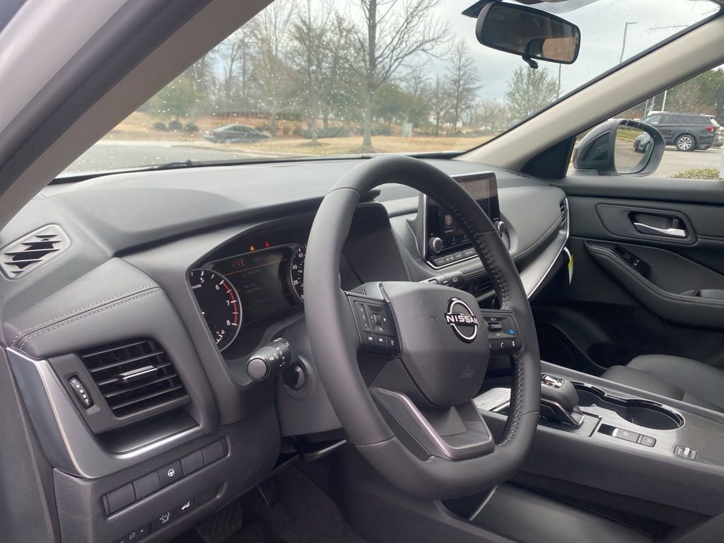 New 2026 Nissan Rogue SV image 12