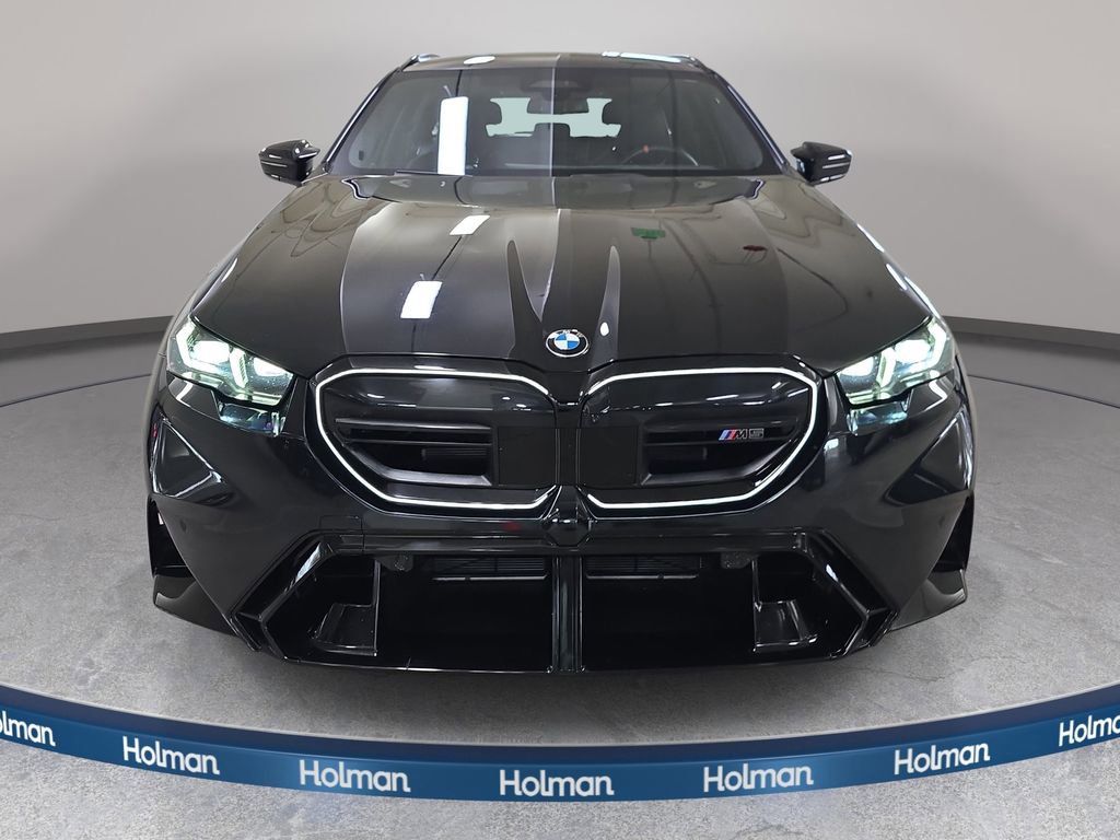 Used 2025 BMW M5 Touring AWD/4WD image 3