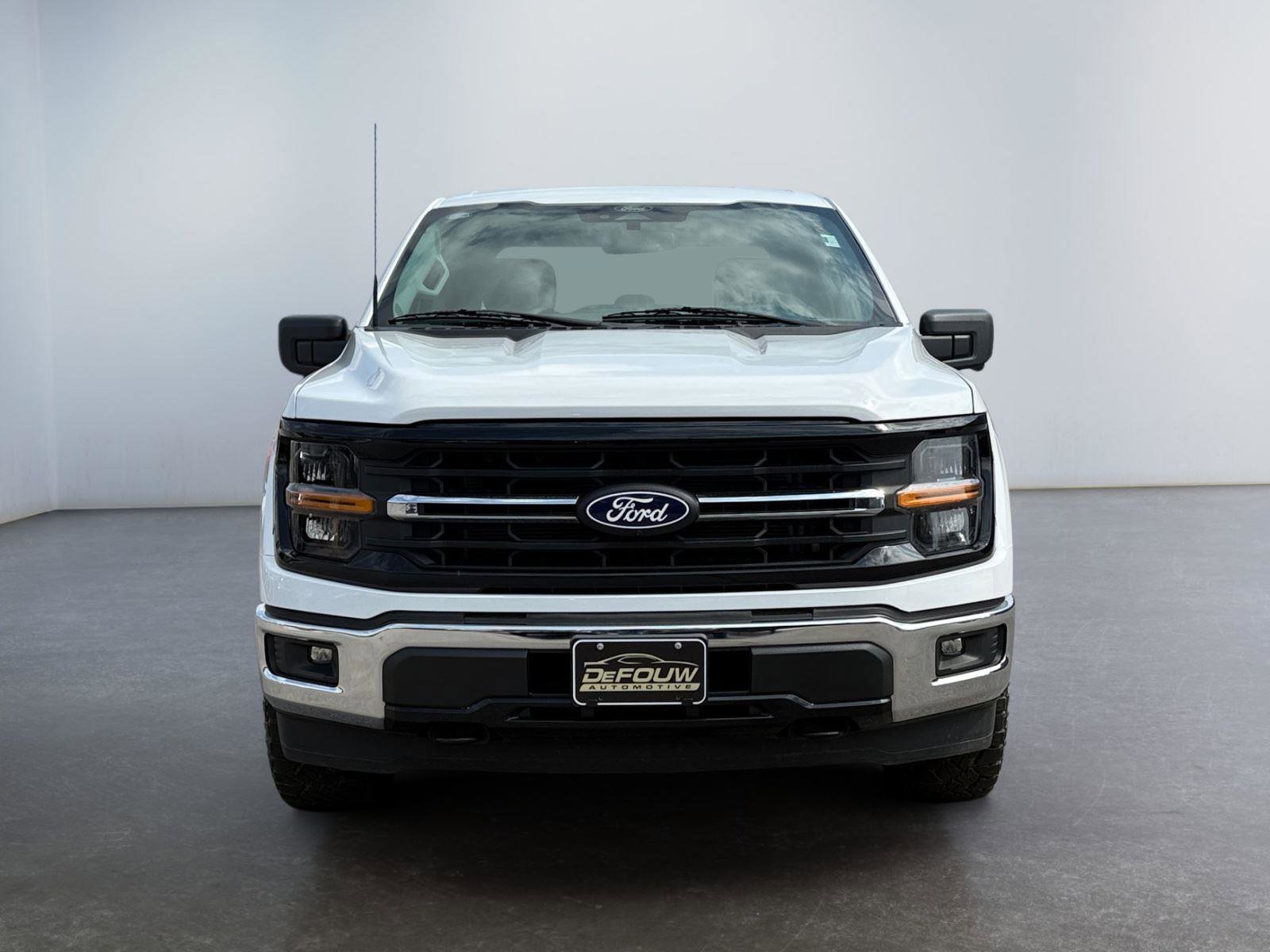 Used 2024 Ford F150 XLT w/ Tow/Haul Package image 8