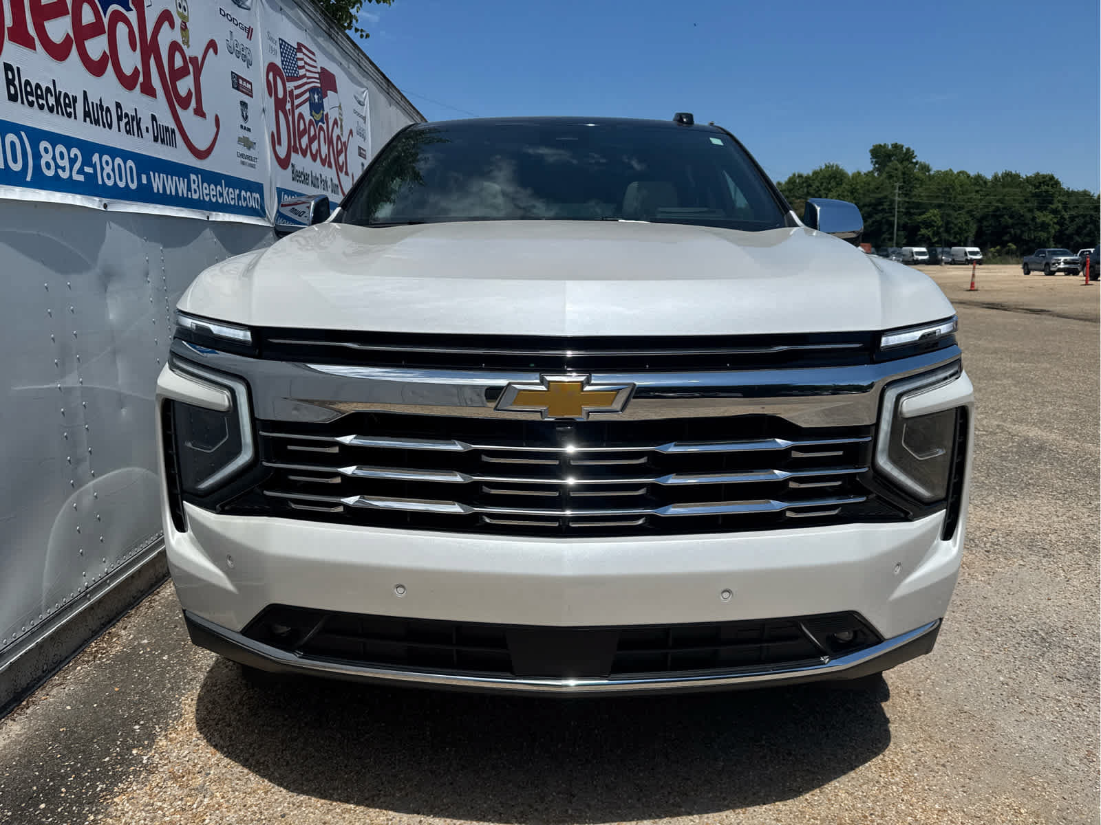 New 2025 Chevrolet Suburban Premier RWD image 4
