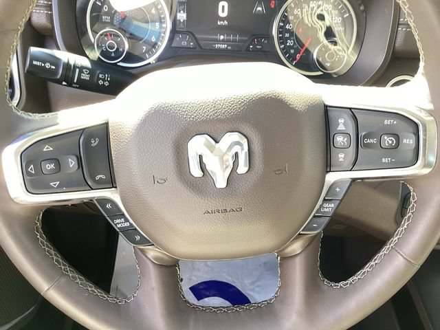 Used 2025 RAM 1500 Laramie AWD/4WD image 12