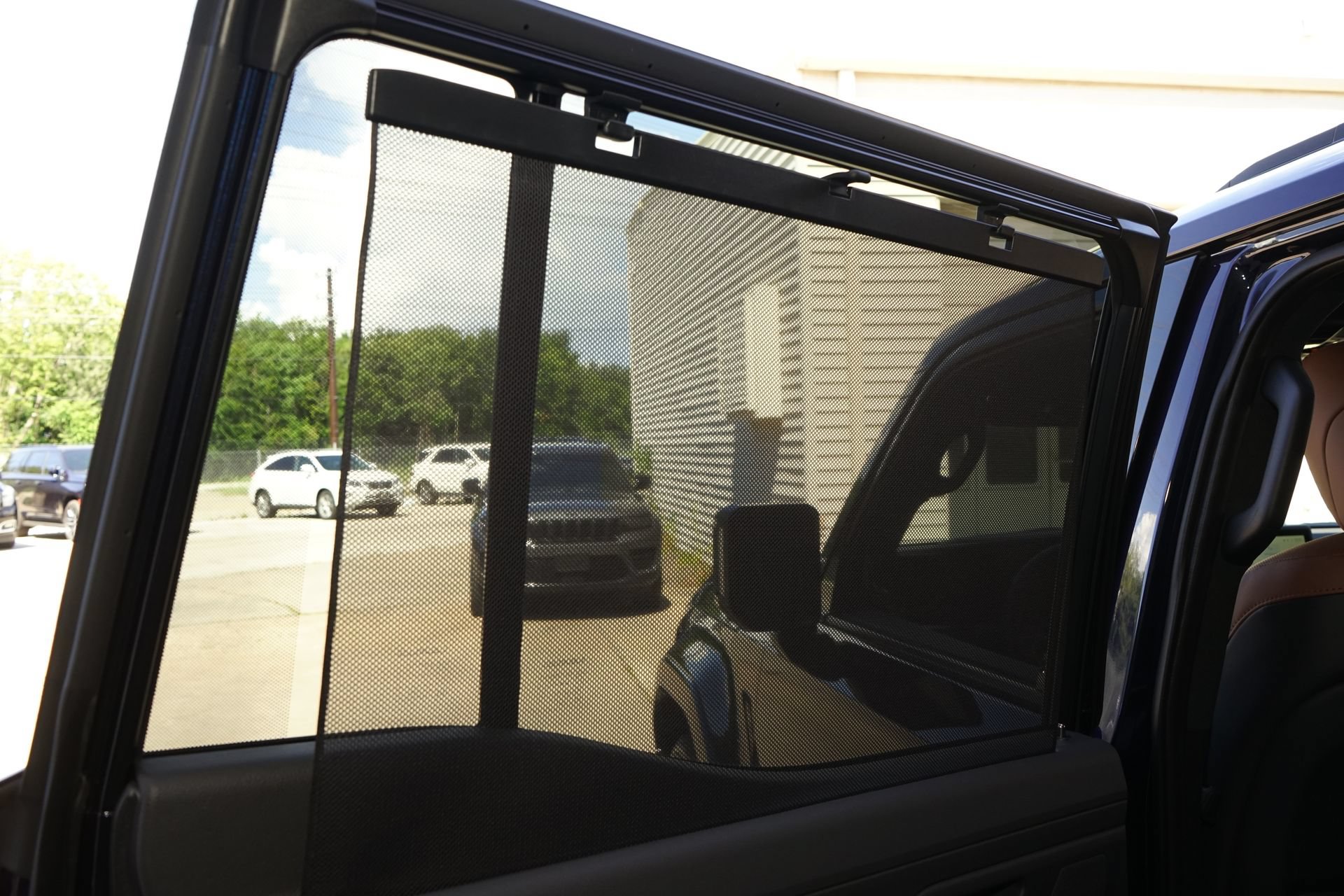 Used 2026 Lexus GX 550 w/ Cold Area Package AWD/4WD image 18