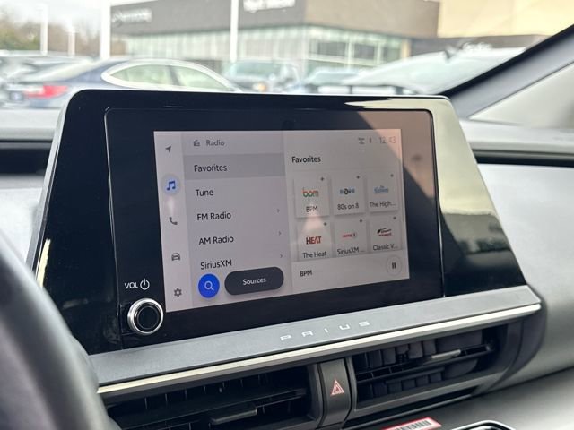 Used 2024 Toyota Prius Limited image 18