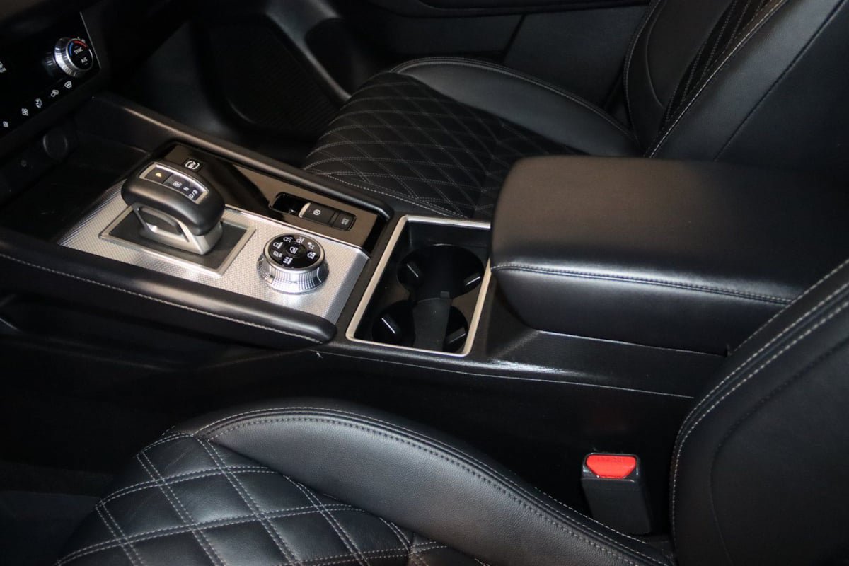 Used 2024 Mitsubishi Outlander 4WD Plug-In Hybrid image 40