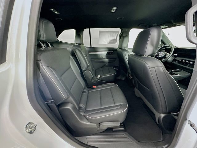 Used 2025 Buick Enclave Preferred AWD/4WD image 35
