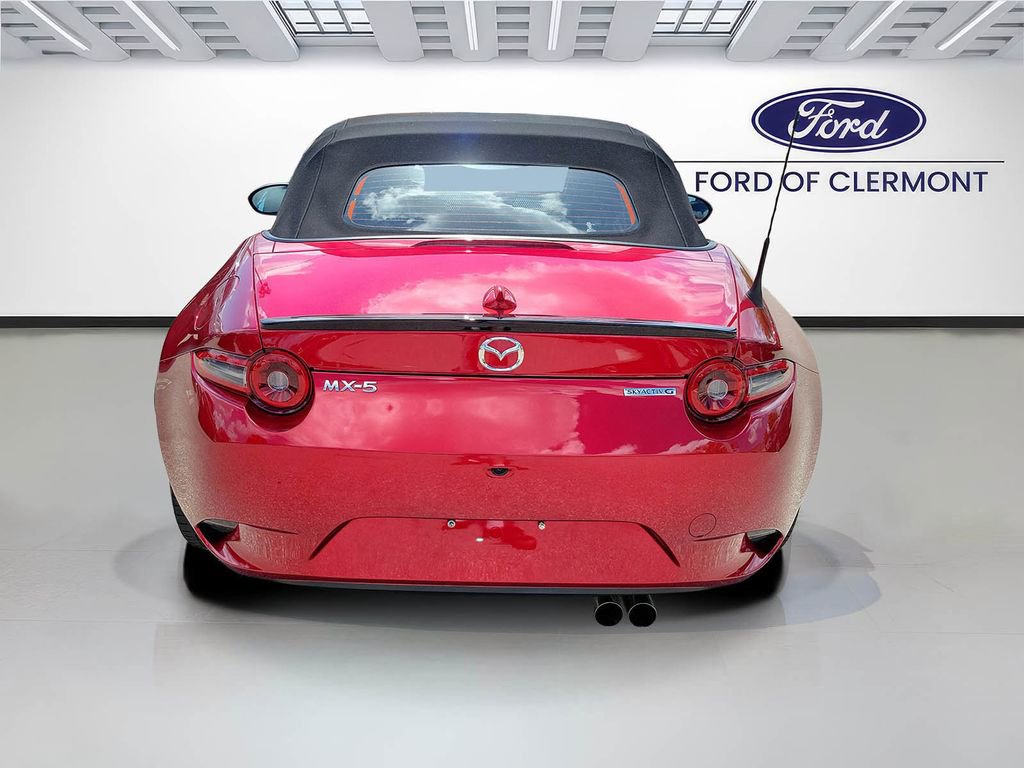 Used 2024 MAZDA MX-5 Miata Club w/ Weather Package image 4