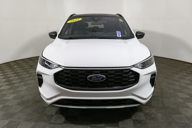 Used 2023 Ford Escape ST-Line w/ Tech Pack #1 image 4