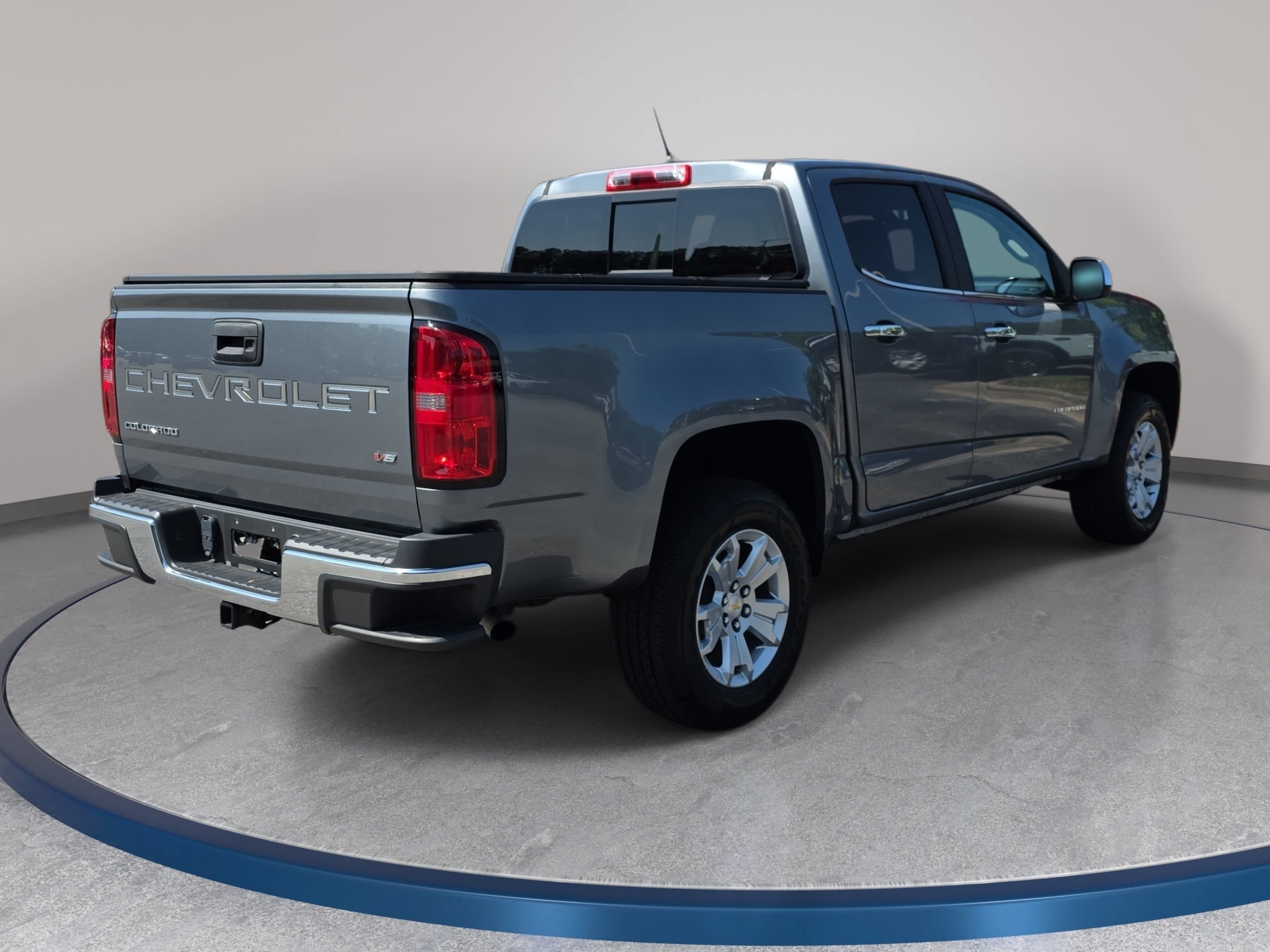 Used 2022 Chevrolet Colorado LT w/ Luxury Package RWD image 5