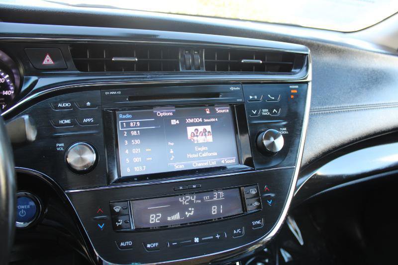 Used 2016 Toyota Avalon XLE Plus FWD image 25