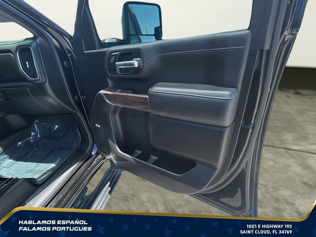 Used 2023 GMC Sierra 2500 Denali w/ Denali Ultimate Package AWD/4WD image 30