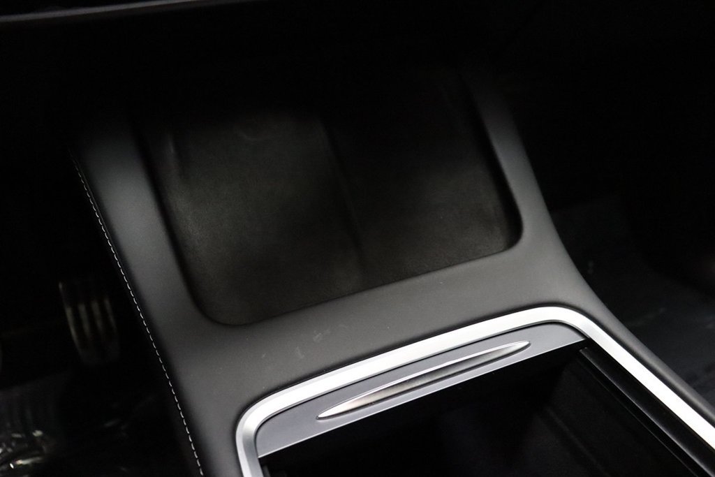 Used 2022 Tesla Model Y Performance AWD/4WD image 45