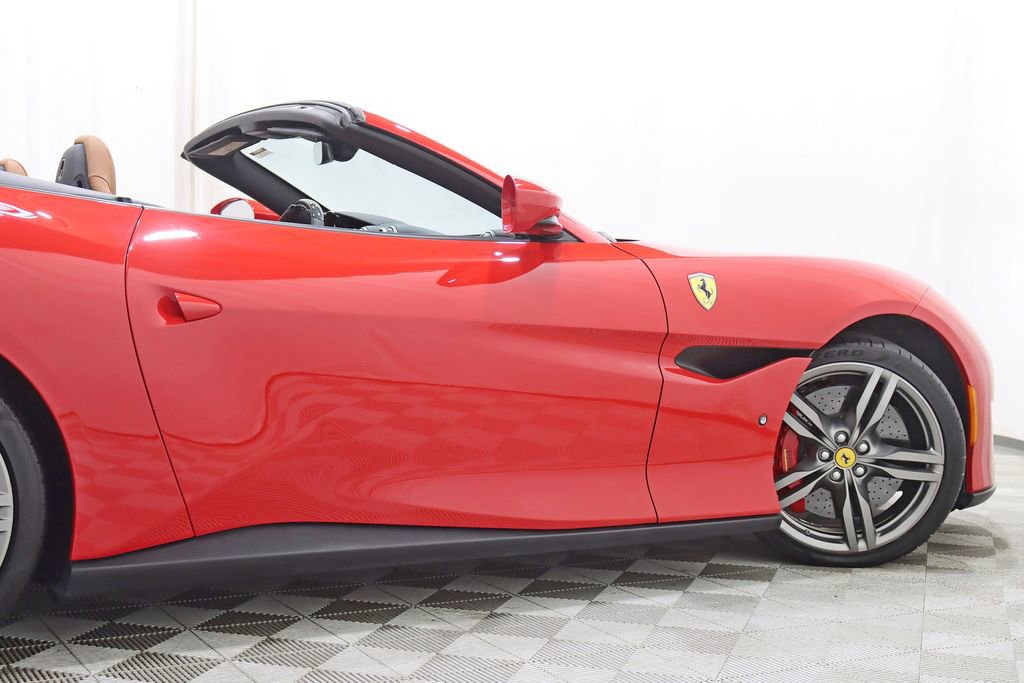 Used 2020 Ferrari Portofino RWD image 13