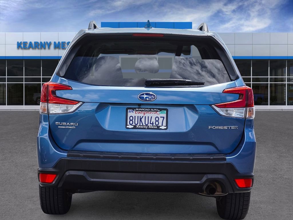 Used 2019 Subaru Forester Premium w/ All-Weather Package image 5