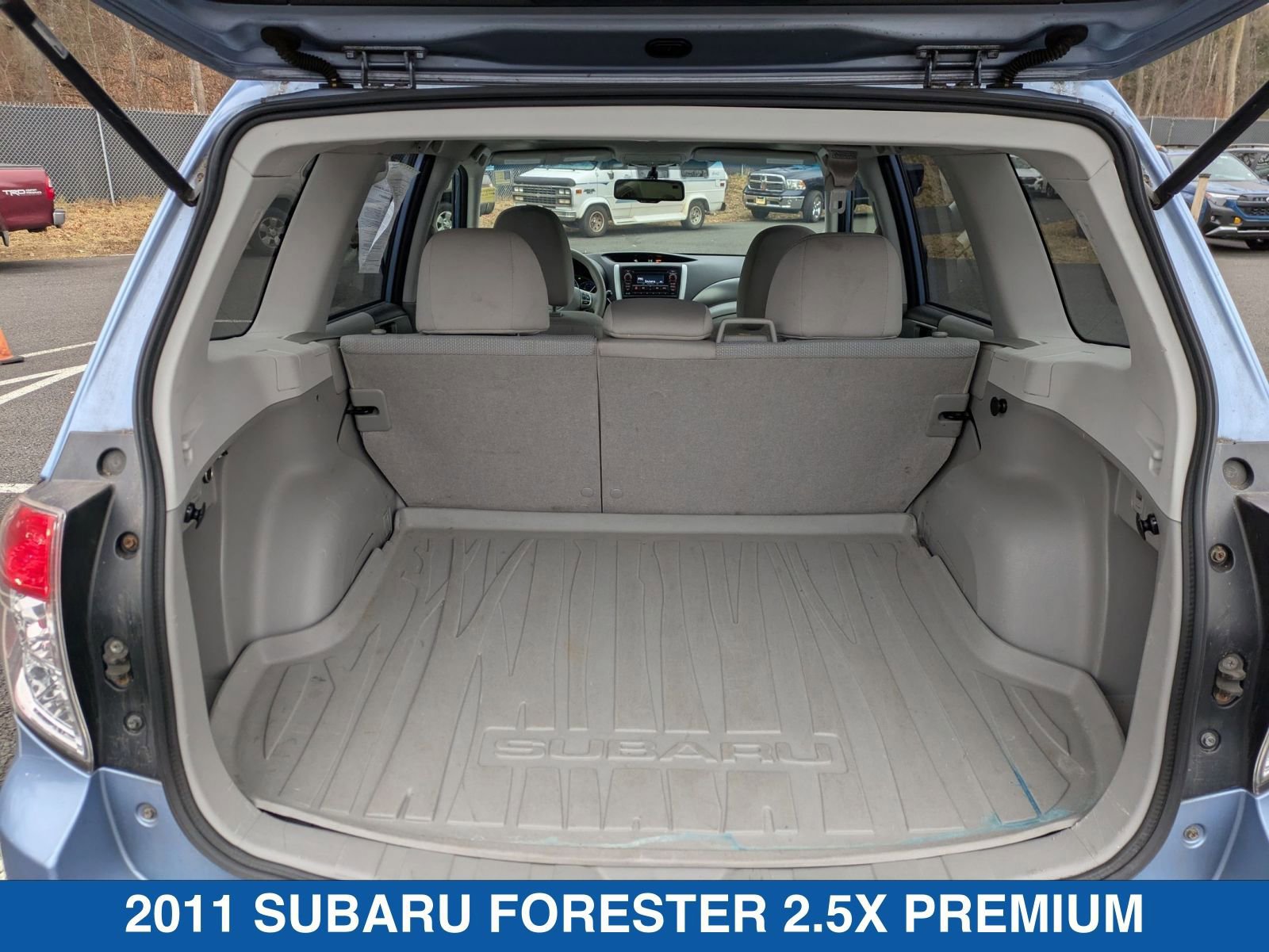 Used 2011 Subaru Forester 2.5X Premium w/ All-Weather Pkg image 31