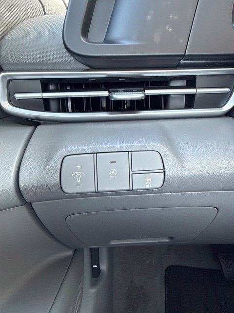 New 2026 Hyundai Elantra SE FWD image 13