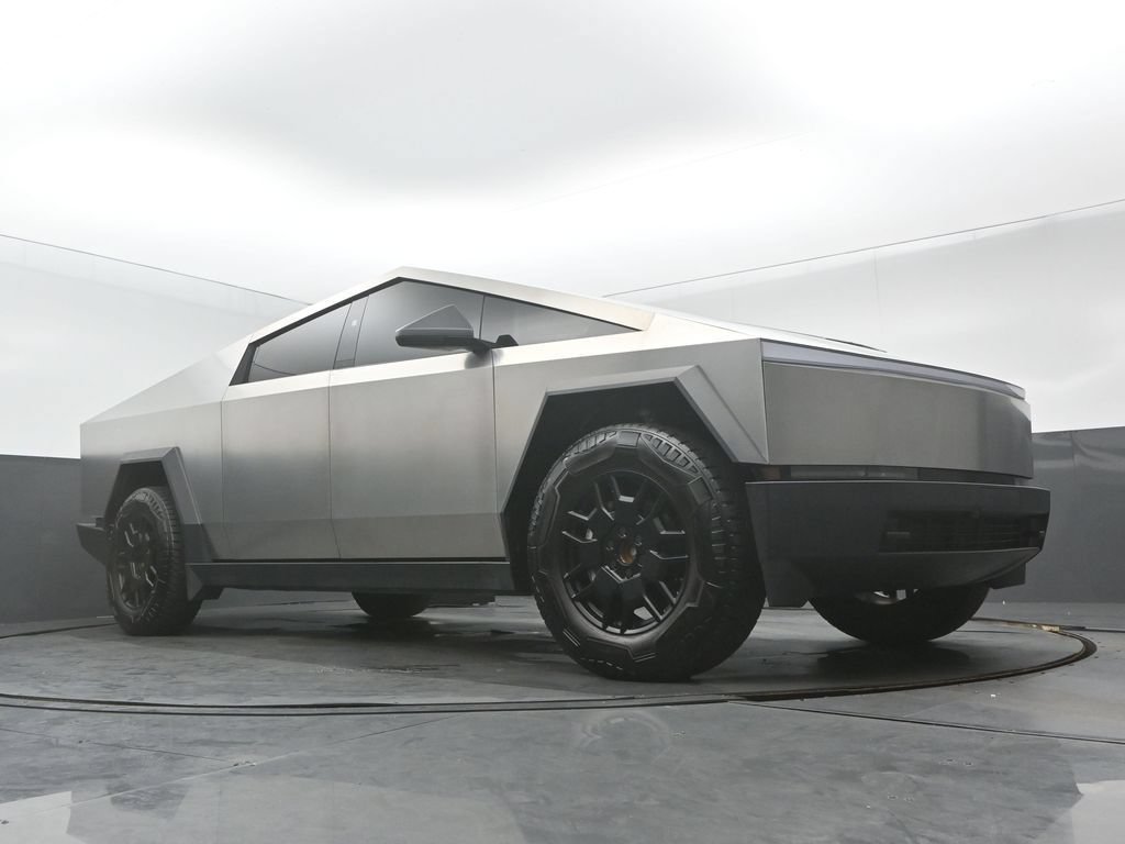 Used 2024 Tesla Cybertruck AWD Crew Cab image 29