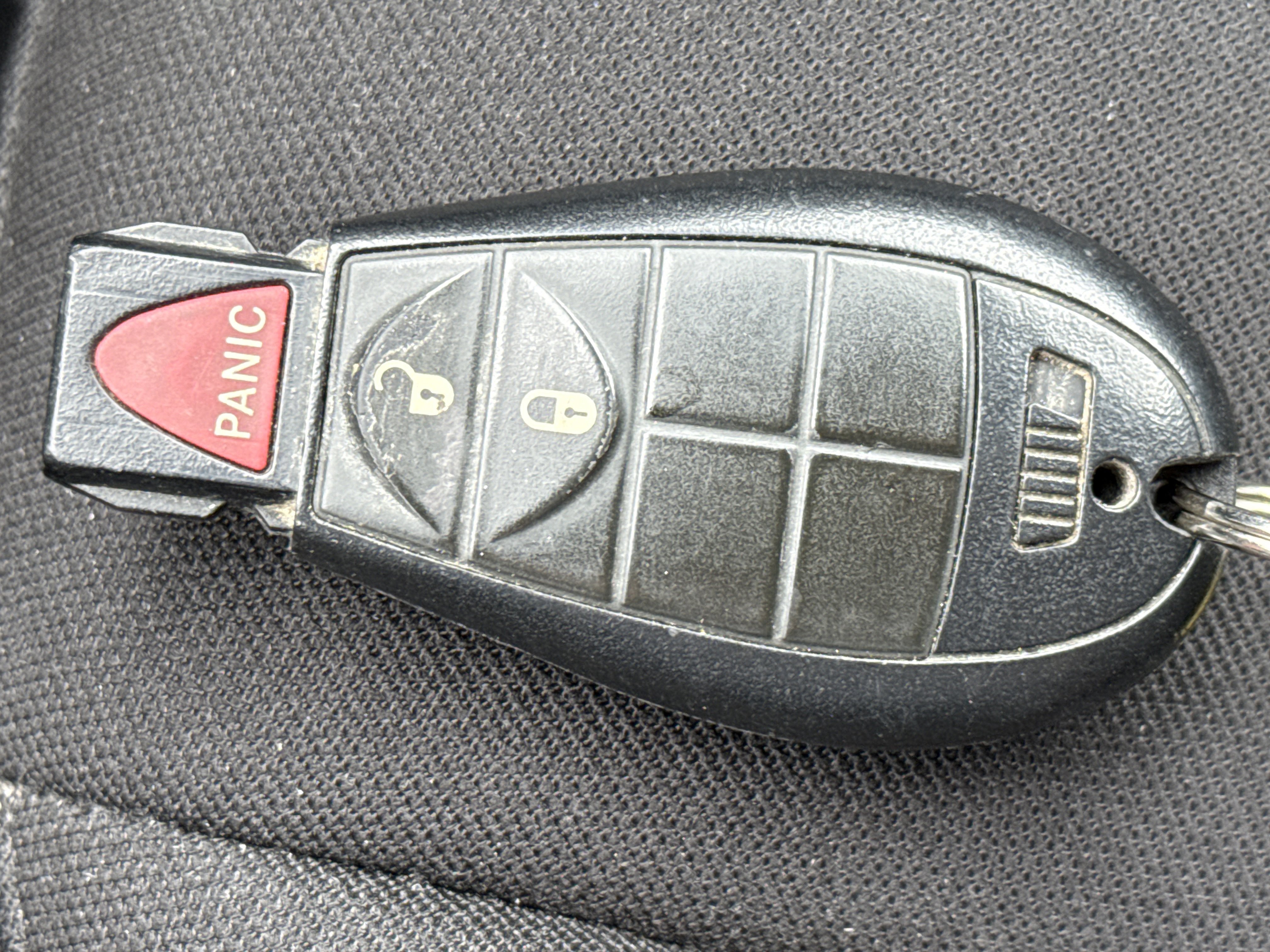 Used 2019 Jeep Cherokee Latitude w/ Popular Appearance Group image 27