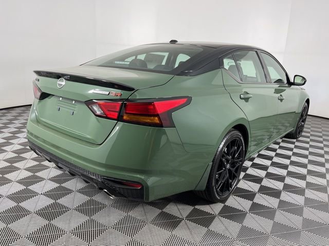 New 2026 Nissan Altima 2.5 SR w/ SR Midnight Edition Package FWD image 11