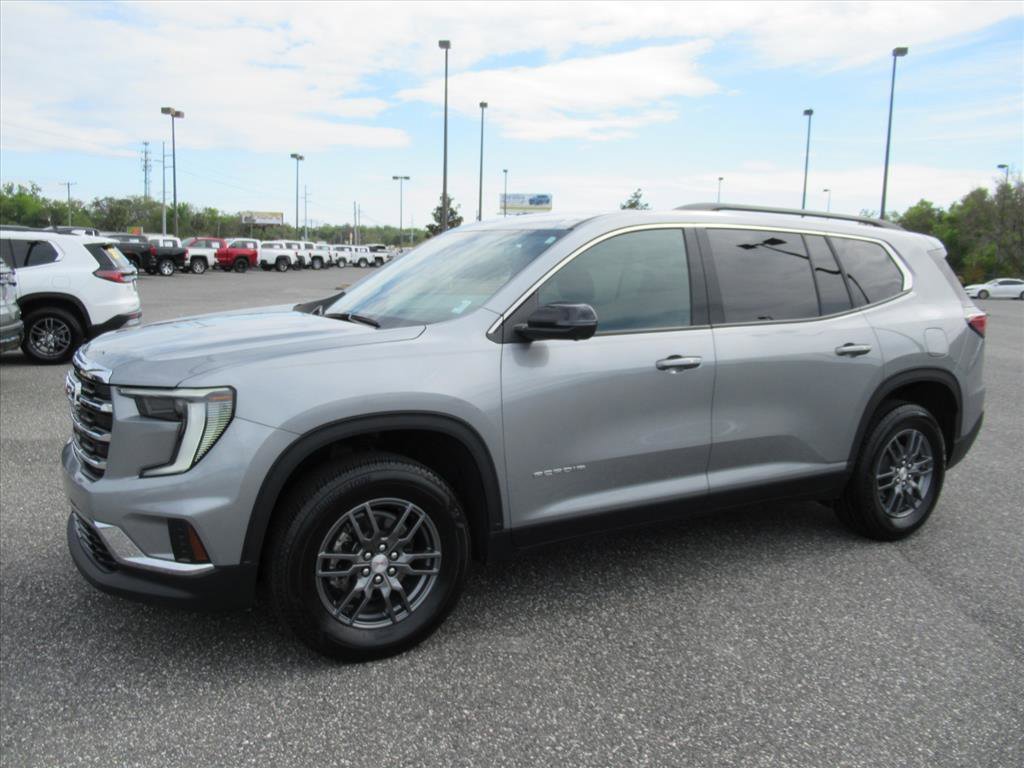 Used 2025 GMC Acadia Elevation image 4