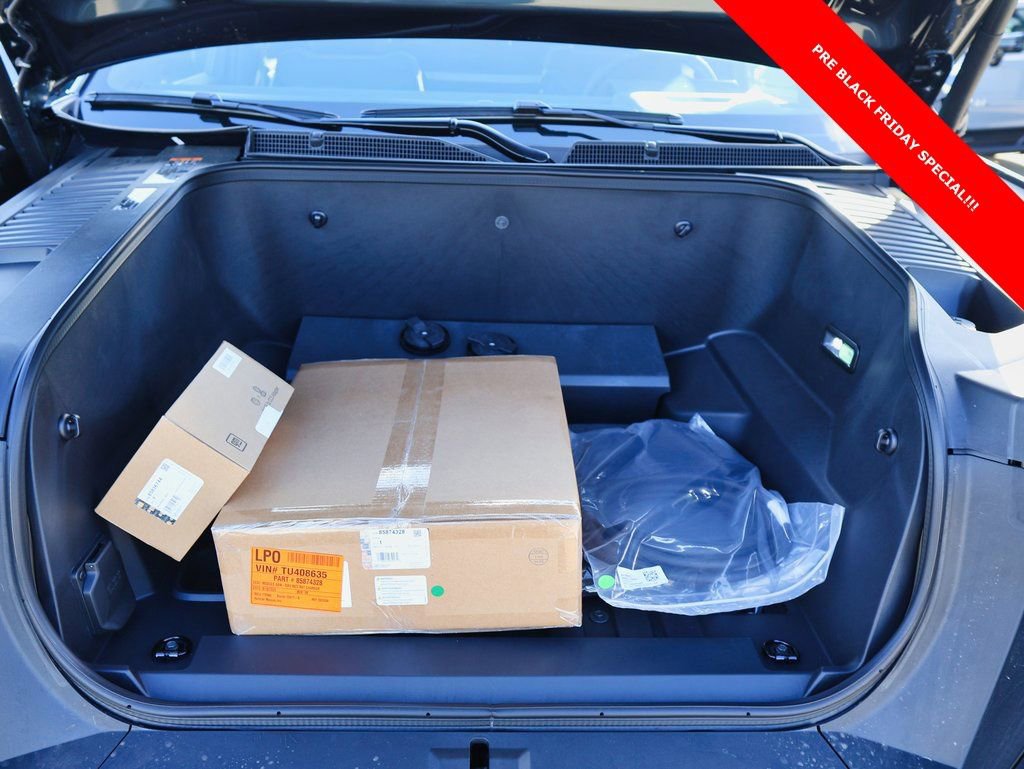 New 2026 GMC Sierra EV Elevation image 10