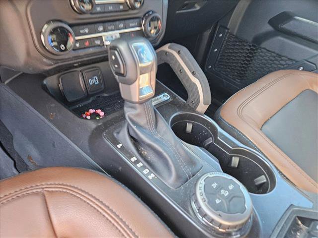 Used 2024 Ford Bronco Outer Banks image 16