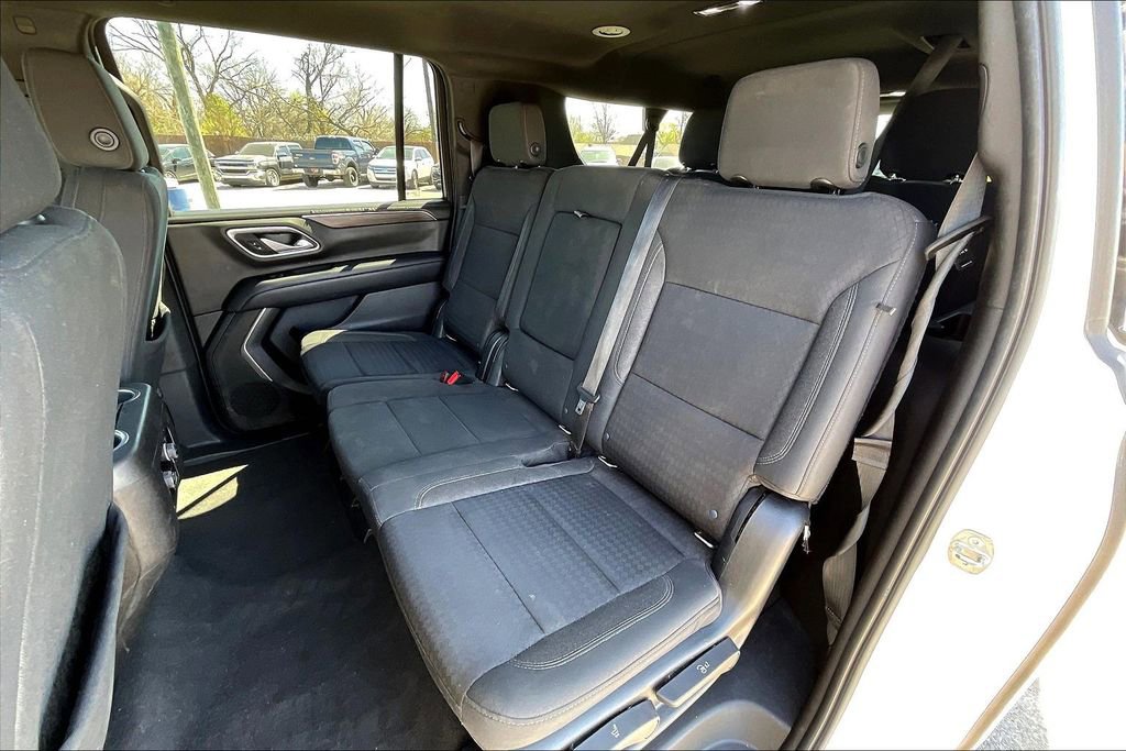 Used 2021 Chevrolet Suburban LS image 28