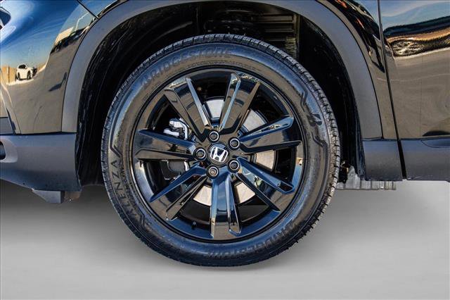Used 2025 Honda Pilot Black Edition image 9